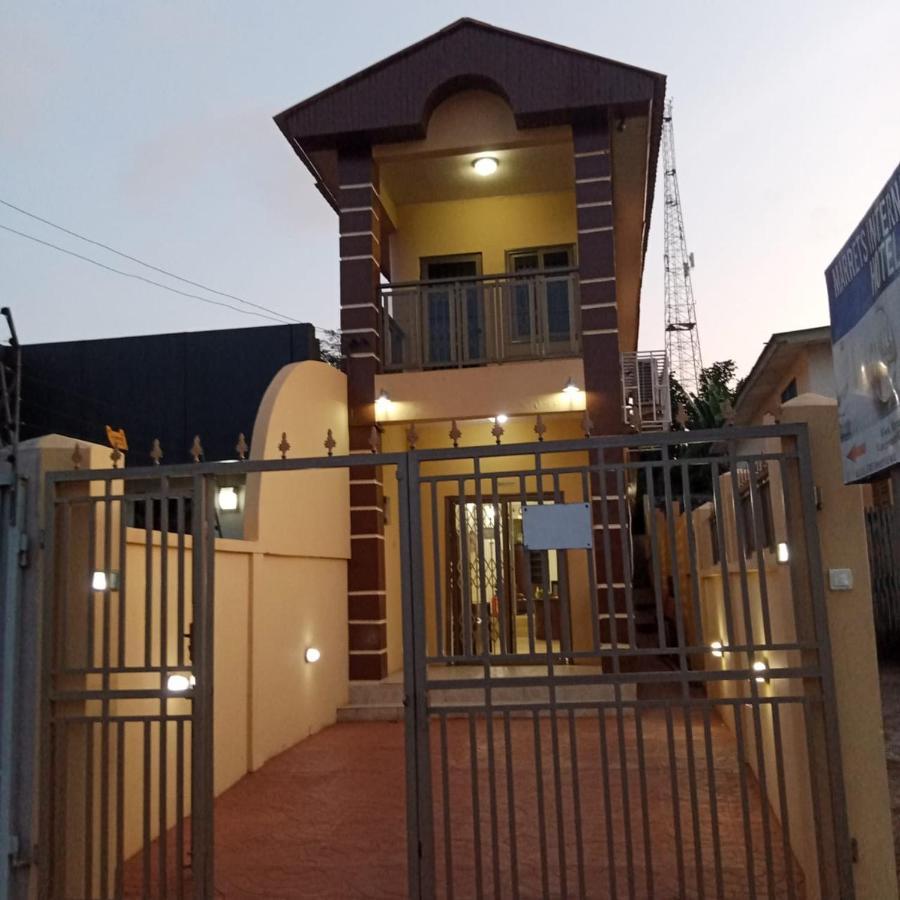 Marrets International Hotel - "Express" كيب كوست المظهر الخارجي الصورة