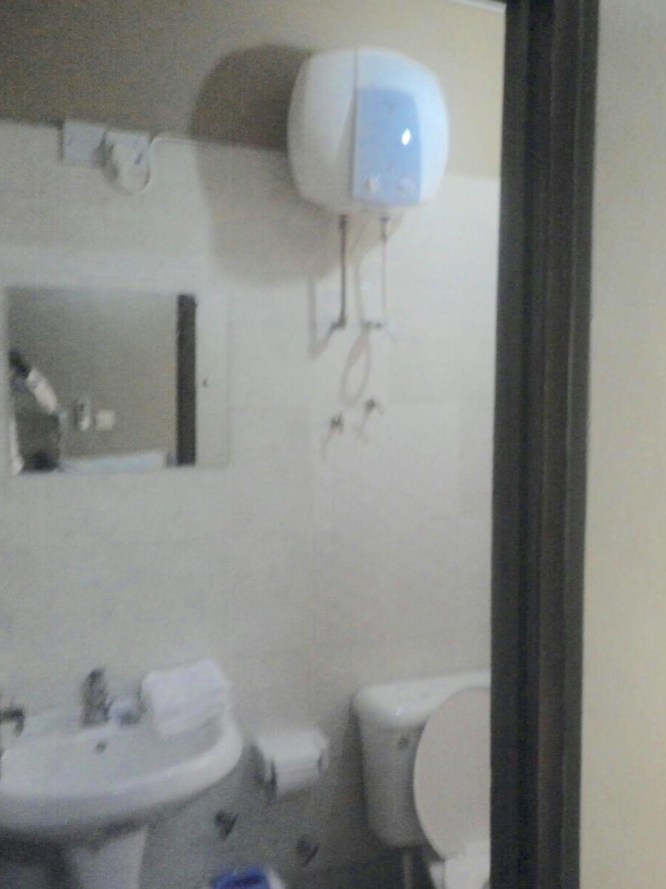 Marrets International Hotel - "Express" كيب كوست المظهر الخارجي الصورة